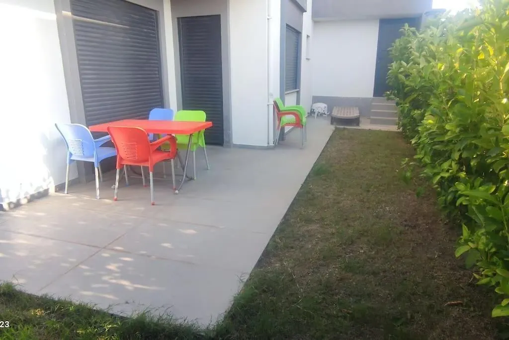 Bahce Kati Stuedyo Daire 1 Deniz Manzarali Seferihisar Apartman
